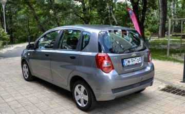 Chevrolet Aveo T250 Sedan 1.2 DOHC 84KM 2011 Chevrolet Aveo Salon PL Bezwypadkowy Lift 20112012 r. 1.2 Benzyna 84KM, zdjęcie 2