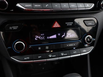 Hyundai IONIQ Hatchback 1.6 GDi 141KM 2016 Hyundai Ioniq Hybrid, Automat, Navi, Xenon, zdjęcie 15