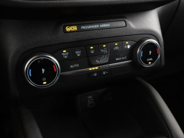 Ford Kuga III SUV Plug-In 2.5 Hybrid 190KM 2023 Ford Kuga HEV full LED virtual cocpit navi klima, zdjęcie 26