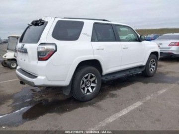 Toyota 2023 Toyota 4-Runner TRD Off Road Premium, 2023r., 4x4, 4.0L 4.0 Benzyna 270KM, zdjęcie 2