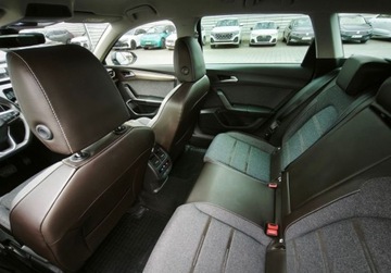 Seat Leon IV Sportstourer 1.5 eTSI (MHEV) 150KM 2021 Seat Leon Xcellence Pakiety, Hak, Wirtualny kokpit, ACC, Podgrzewane fote, zdjęcie 18