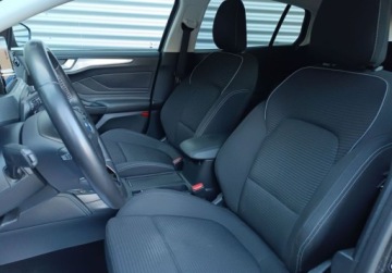 Ford Focus IV Kombi 1.5 EcoBlue 120KM 2021 Ford Focus 1.5 EcoBlue 120KM Titanium P.Zima SalonPL SerwisASO FV23 Gwaran, zdjęcie 26