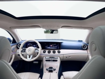 Mercedes Klasa E W213 Coupe Facelifting 2.0 E220d 194KM 2020 Mercedes-Benz Klasa E E 220 d 4MATIC Coupe AMG Panorama Burmester Wide, zdjęcie 13