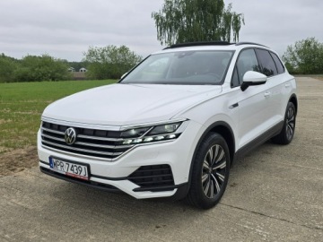 Volkswagen Touareg III SUV 3.0 V6 SCR TDI 231KM 2021 Volkswagen Touareg 3.0 V6 TDI 4Motion DSG Panorama Salon Polska FV 23%, zdjęcie 1