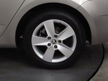 Skoda Octavia III Kombi Facelifting 1.5 TSI ACT 150KM 2019 Skoda Octavia 1.5 TSI, Salon Polska, Serwis ASO, zdjęcie 14