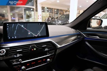 BMW Seria 5 G30-G31 Limuzyna Facelifting 2.0 520d 190KM 2021 BMW Seria 5 520d xDriveFV23Adaptacyjne Reflektory LEDService Inclusive, zdjęcie 12