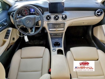 Mercedes GLA II Off-roader 2.0 250 224KM 2020 Mercedes-Benz GLA 2020 MERCEDES-BENZ GLA 250 4MATIC 2.0 Benzyna 224KM, zdjęcie 7