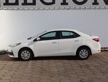 Toyota Corolla XI Sedan Facelifting 1,33 Dual VVT-i 99KM 2017 Toyota Corolla 1.3 Dual VVT-i, Salon Polska, zdjęcie 2