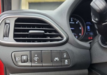 Hyundai i30 III Wagon 1.6 CRDI 115KM 2019 Hyundai i30 Wzorowy Navi - Klimatronik - Kamera - Zarejestrowany, zdjęcie 33