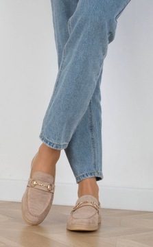 Бежевые мокасины, замшевые женщины