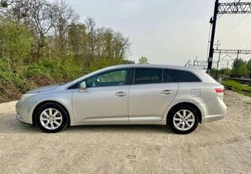 Toyota Avensis III Wagon 2.0 D-4D 126KM 2010 Toyota Avensis Toyota Avensis 2.0 D-4D, zdjęcie 20