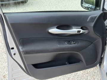 Toyota Auris I Hatchback 5d Facelifting 1.6 Valvematic 132KM 2012 Toyota Auris 1.6 132kM! Manual! Zadbany! Alufelgi, zdjęcie 12