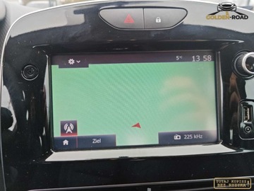 Renault Clio IV Grandtour Facelifting 0.9 TCe 90KM 2018 Renault Clio 0,9 TCE 90KM klima elektryka navi grz.fot.usb. oplacony 90KM, zdjęcie 17