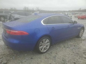 Jaguar XF II Sedan 3.0 V6 340KM 2017 Jaguar XF Jaguar XF 35t Premium RWD 3.0 Benzyna 340KM, zdjęcie 4