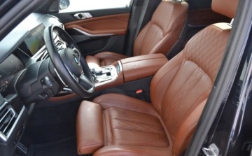 BMW X7 SUV M 4.0 M50i 530KM 2021 BMW X7 M50i xDrive M Sport Night Vision Dealer BMW Bonkowscy Gorzow Wlkp., zdjęcie 6