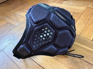 ЗАЩИТА НА ГОЛОВУ ДЛЯ РЕГБИ размер S для регби