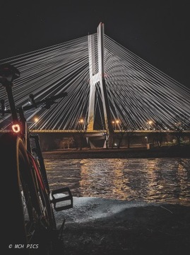 LAMPKA ROWEROWA PRZEDNIA 3xLED USB-C + OŚWIETLENIE ROWEROWE TYLNE PRO VAYOX