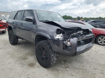Toyota 2020 Toyota 4-Runner SR5 2020 4.0l 4.0 Benzyna 270KM, zdjęcie 4