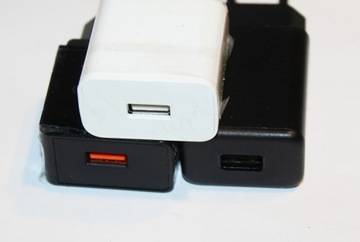 ЗАРЯДНОЕ УСТРОЙСТВО USB 5В 3А / 9В 2А / 12В 1,5А 18Вт микс