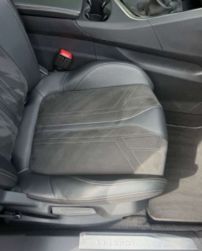 Peugeot 3008 II Crossover Facelifting  1.2 PureTech 130KM 2021 Peugeot 3008 Peugeot 3008 1.2 PureTech GT SampS 1.2 Benzyna 130KM, zdjęcie 21