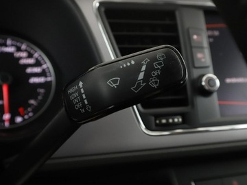 Seat Leon III Hatchback Facelifting 1.6 TDI 115KM 2017 Seat Leon full LED navi klimatyzacja czujniki, zdjęcie 32
