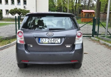 Toyota Verso Minivan 1.6 Valvematic 132KM 2011 Toyota Verso Salon Polska Klimatronik 1.6 Benzyna 132KM, zdjęcie 3