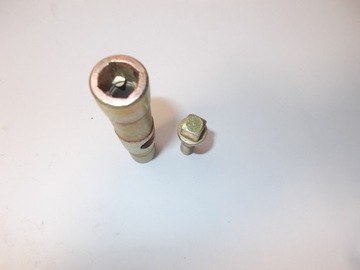 KLUCZ ŚRUBA KWADRAT GŁOWICA SILNIK M-72