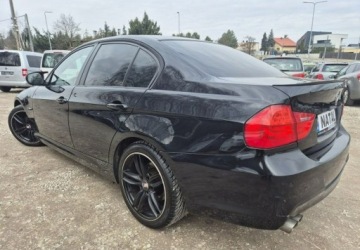 BMW Seria 3 E90-91-92-93 Limuzyna E90 318i 143KM 2009 BMW Seria 3 Automat KameraBogata wersja 2.0 Benzyna 143KM, zdjęcie 3