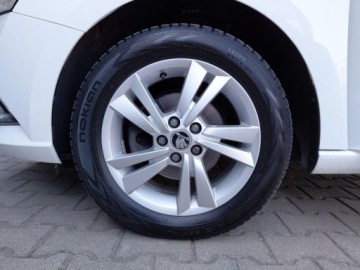 Skoda Fabia III Kombi Facelifting 1.0 TSI 95KM 2021 Skoda Fabia 1.0TSI 95KM Ambition SalonPL SerwisASO Kessy Kamera SmartLink, zdjęcie 29