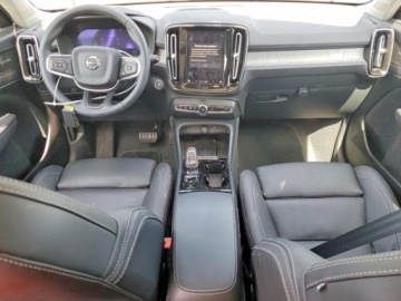 Volvo XC40 2024 Volvo XC 40 Ultimate 2024 2.0 Benzyna 247KM, zdjęcie 8