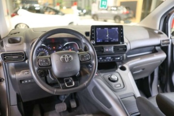 Toyota 2022 Toyota Proace City Verso Long 1.2 D-4T Family Aut. 1.2 Benzyna 130KM, zdjęcie 30