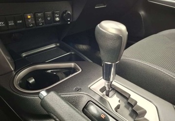 Toyota RAV4 IV MPV Facelifting 2.5 Hybrid 197KM 2017 Toyota RAV4 Toyota RAV4 2.5 Hybryda 197KM, zdjęcie 12