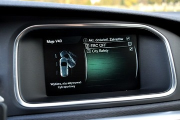 Volvo V40 II Hatchback 2.0 D2 DRIVE-E 120KM 2015 Volvo V40 R-Design Xenon Ledy Digital Alcantara, zdjęcie 37