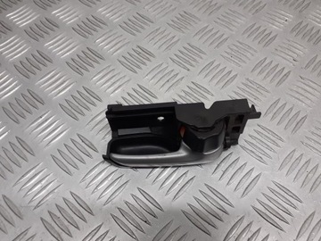 KLAMKA PRAWA PRZEDNIA WEWNĘTRZNA SUZUKI SPLASH