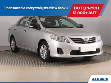 Toyota Corolla X Sedan Facelifting 1.4 D-4D 90KM 2012 Toyota Corolla 1.4 D-4D, Salon Polska, Serwis ASO