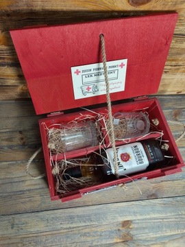 PREZENT 18 30 40 50 60 KUFEREK WHISKY SZKLANKI