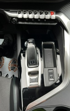 Peugeot 3008 II Crossover Facelifting  1.2 PureTech 130KM 2021 Peugeot 3008 Automat/Manetki/ Kamery360 /Salon Pl, zdjęcie 24