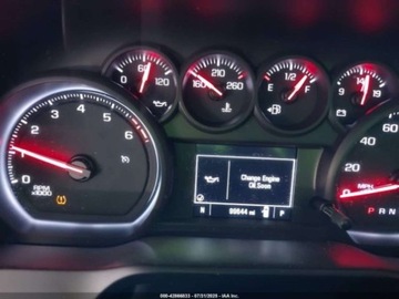 Chevrolet Silverado II 2019 Chevrolet Silverado 1500 Custom 2019 5.3l 5.3 Benzyna 355KM, zdjęcie 9