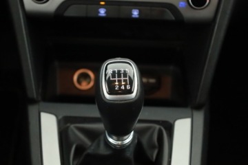 Hyundai Elantra VI Sedan 1.6 MPI 128KM 2017 Hyundai Elantra 1.6 CVVT, Salon Polska, zdjęcie 10