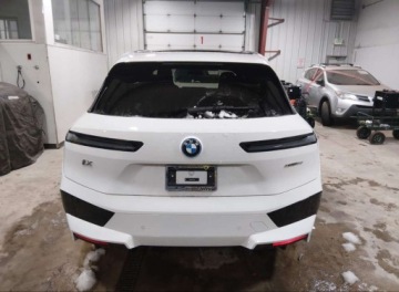 BMW iX SUV 105.2kWh 523KM 2025 BMW iX 2025r., xDrive50,, od ubezpieczalni Elektryczny 523KM, zdjęcie 5