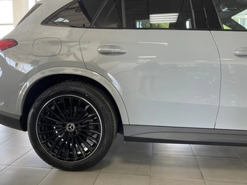 Mercedes GLC C254/X254 2025 MERCEDES-BENZ GLC 200 d 4-Matic AMG Line 2.0 (163KM) 2025, zdjęcie 15