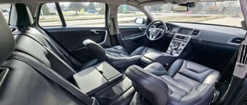 Volvo V60 I 2013 Volvo V60 Volvo V60 D6 AWD Plug-in Hybrid Summum 2.4 Hybryda Plug-in 220KM, zdjęcie 19