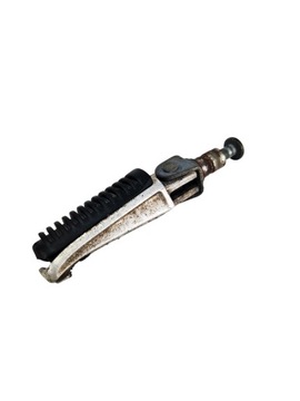 Yamaha FZS 600 Fazer 98-04 SET PODNÓŻEK PRAWY PRZÓD
