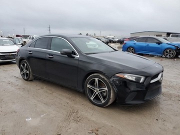 Mercedes Klasa A W177/V177 2021 Mercedes-Benz Klasa A 2021 Mercedes-Benz A-Class A 220 Sedan 2.0 Benzyna, zdjęcie 4