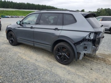 Volkswagen Tiguan II 2023 Volkswagen Tiguan SE R-Line Black 2023 2.0l 2.0 Benzyna 184KM, zdjęcie 1