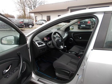 Renault Megane III 2008 RENAULT MEGANE III 4 NOWE OPONY !!! NOWY ROZRZĄD !!!, zdjęcie 9