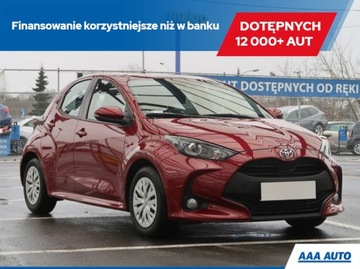 Toyota Yaris III Hatchback 5d Facelifting 2017 1.0 VVT-i 72KM 2020 Toyota Yaris 1.0 VVT-i, Salon Polska