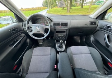Volkswagen Golf IV Hatchback 1.4 16V 75KM 2002 Volkswagen Golf Special, klimatyzacja, oryginalny lakier, zadbany 1.4 75KM, zdjęcie 15