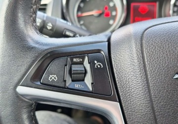 Opel Astra J Hatchback 5d 1.4 Turbo ECOTEC 140KM 2011 Opel Astra sprowadzone zarejestrowane 1.4 Benzyna 140KM, zdjęcie 16