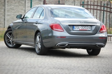 Mercedes Klasa E W213 Limuzyna 2.0 220d 194KM 2016 E-KLASA W213 2.0 194PS Avantgarde Tylko 152Tkm Temp.Aktywny Kamera Ambiente, zdjęcie 3